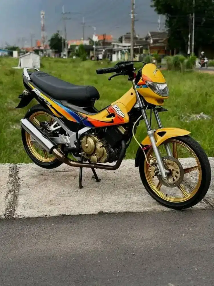 Suzuki raider 125
