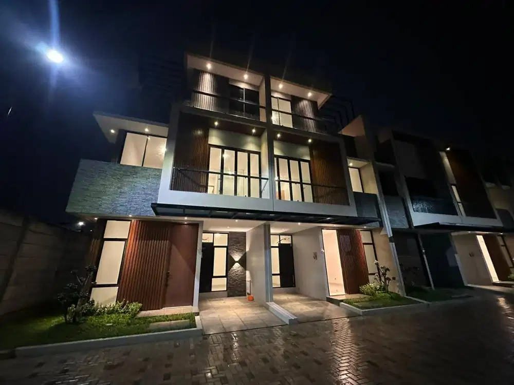 Rumah Cluster 3 Lantai Siap Huni Mewah