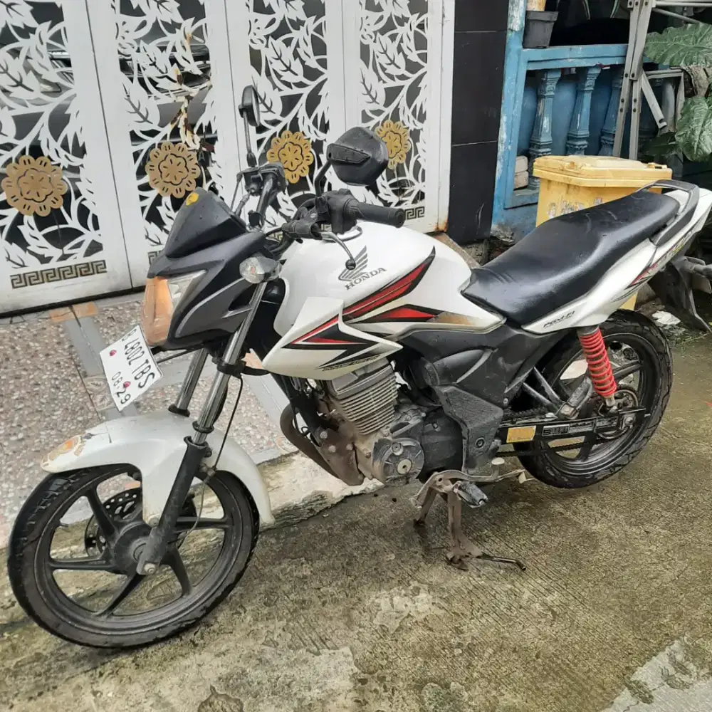 Honda Versa 2014 ss lengkap plat B DKI