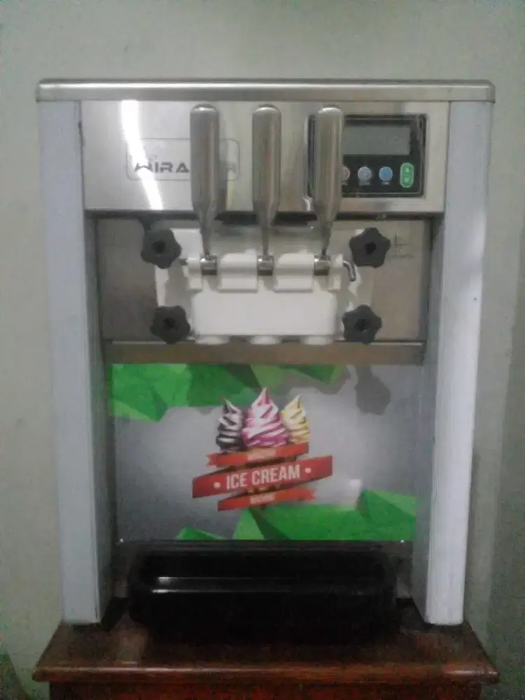 DI JUAL MESIN SOFT ES KRIM WIR 818T