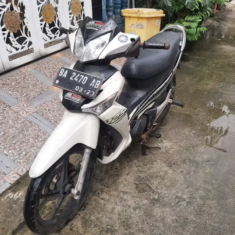Honda Supra X 125 D 2008 ss lengkap mesin bagus plat BA padang