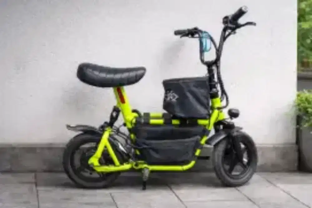 SEPEDA LISTRIK  FIDO Q 1 S   speed 75 km/ jam. jarak 80 km 2600 watt
