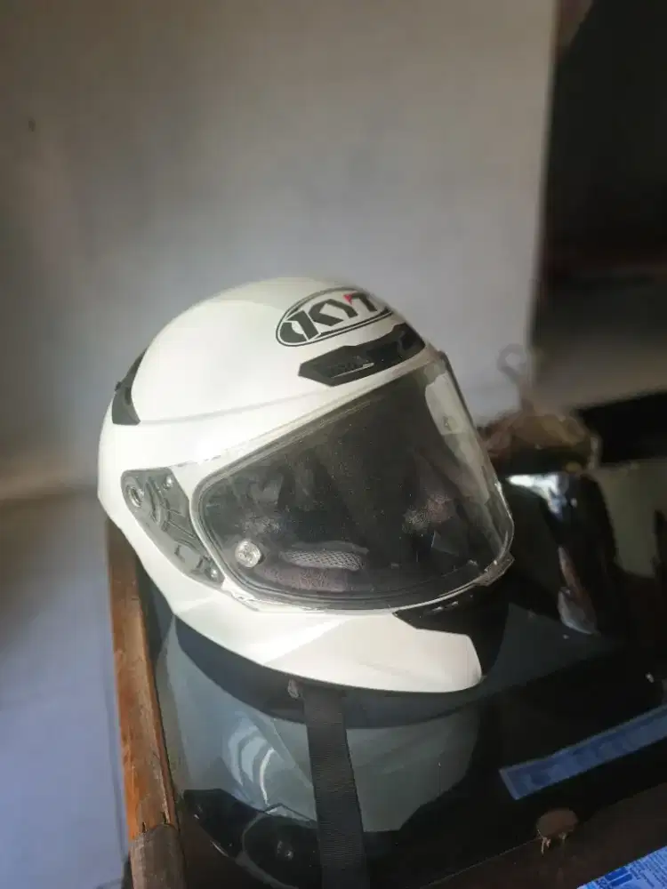 Helm kyt tt corse