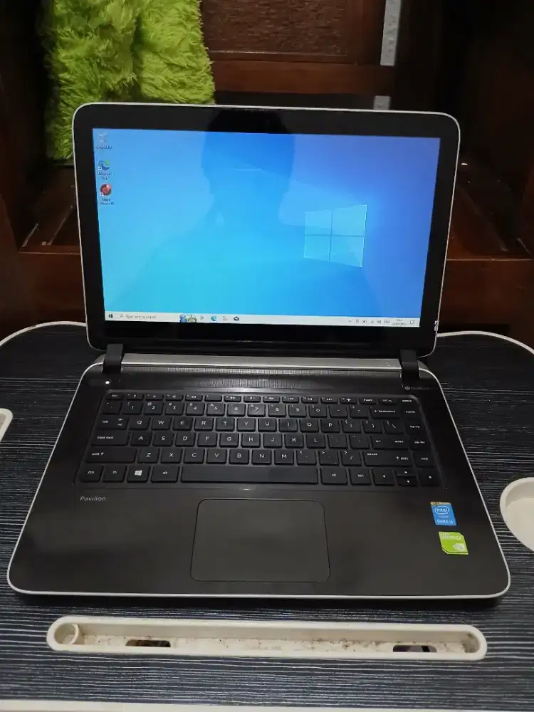 Laptop Hp 14 ,Layar Sentuh ,Core I5 Gen 4 ,Double Vga Nvidia 820M