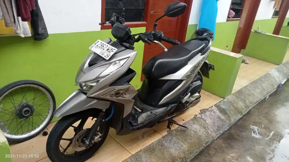 Jual motor beat 110 CC tahun 2022