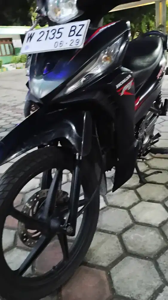 Jual Revo F1  tahun 2019,