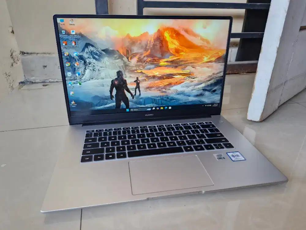 Huawei mewah core i5 gen 10 ram 16gb ssd 512gb FHD mulus