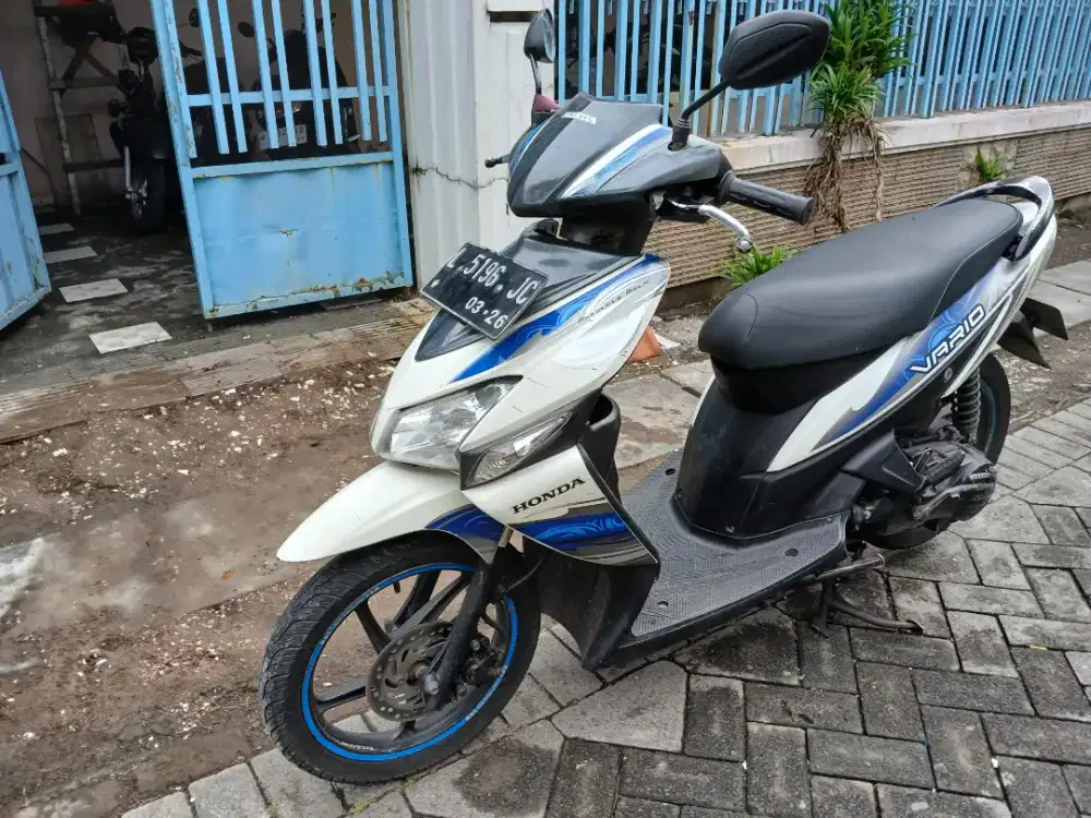 BU vario 110 2011 kondisi sgt bagus samsat tandes