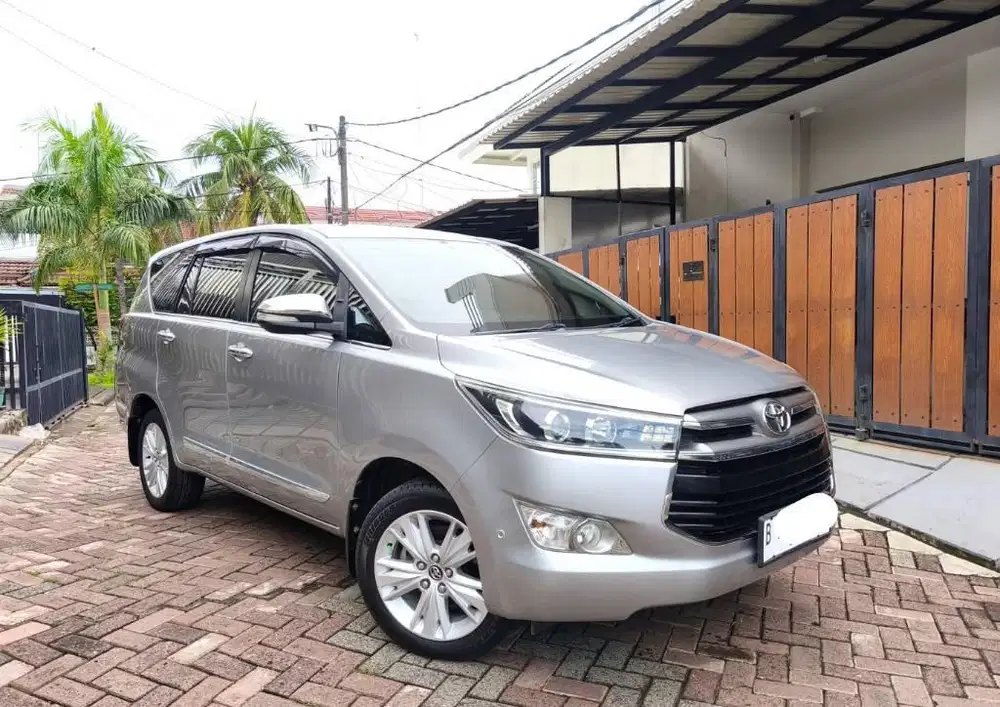 KM 56rb Toyota Innova Reborn 2.4 Q Diesel AT 2016 2017 keyless capt st