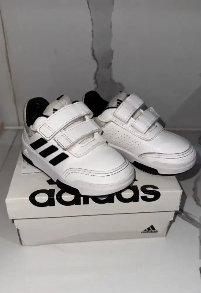 SEPATU ADIDAS ANAK ORI