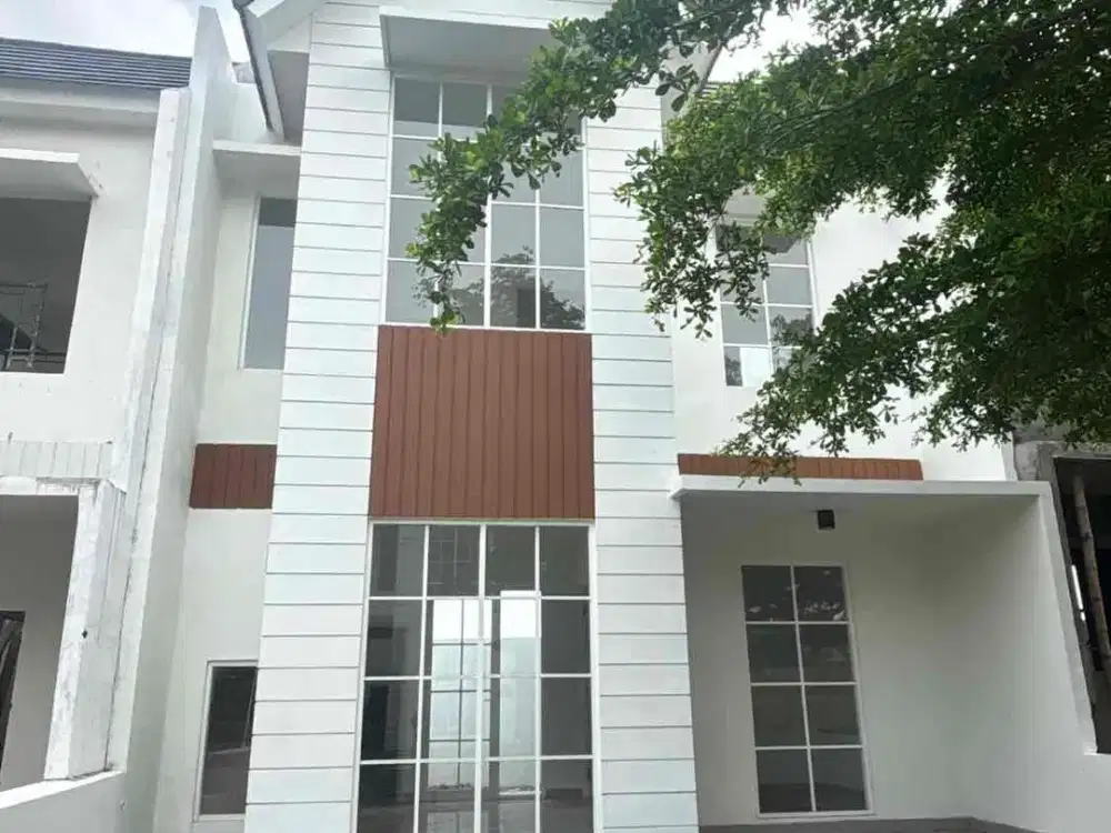 RUMAH MEWAH 2 LANTAI MOJOSARI MOJOKERTO