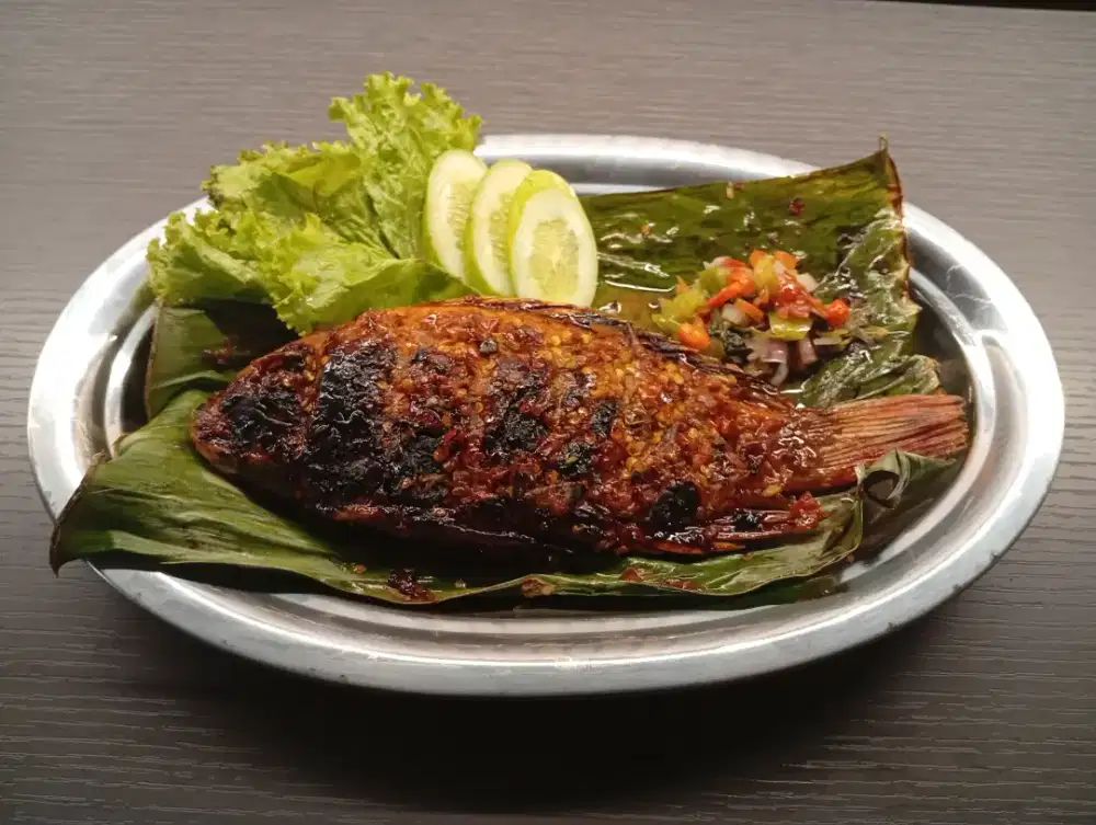 DIBUTUHKAN KITCHEN HELPER FULL TIME