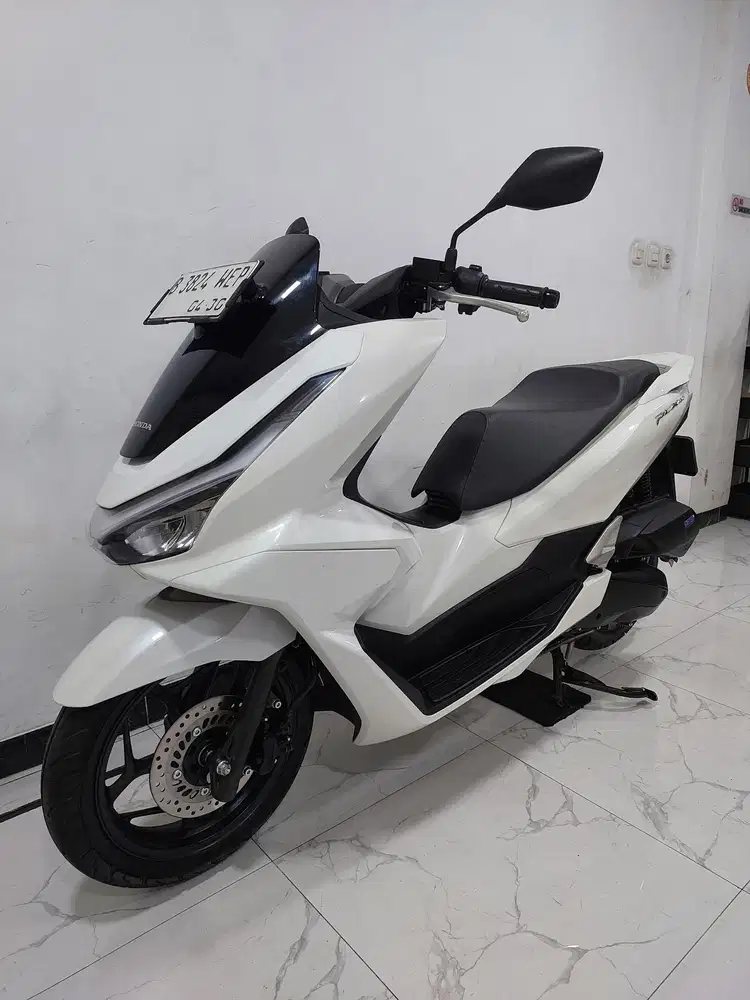 Honda New PCX 160 Keyless KM 1 RB 2025 bln 4 Like New bisa kredit