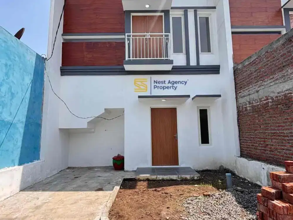 RUMAH 2 LANTAI CANTIK Dekat dg Kota MOJOKERTO