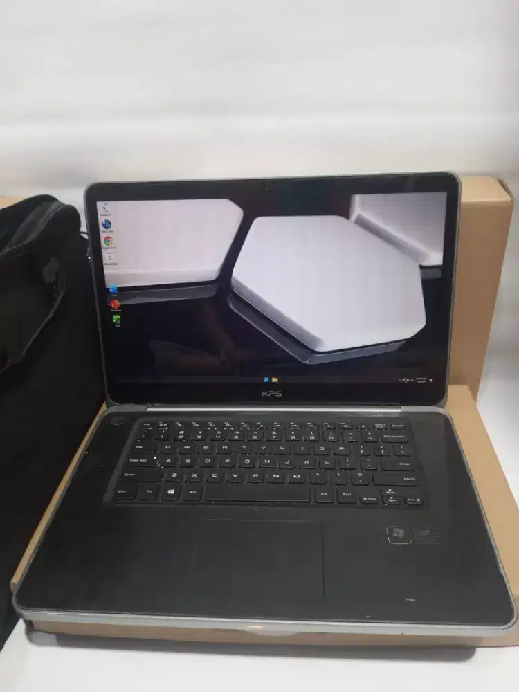 Dell XPS L521X Core i5 - 3210M Nvidia GT630 DDR 8GB 500GB 15.6 FHD