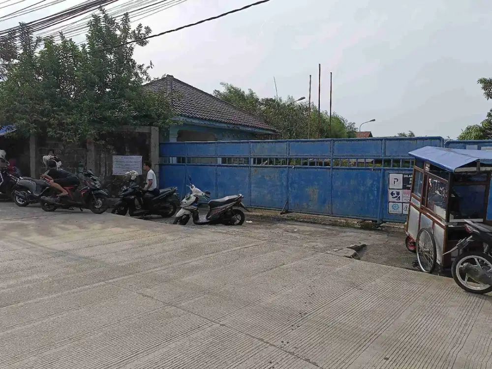 Dijual ex pabrik air minum di Sentul dekat Jalan Raya Bogor