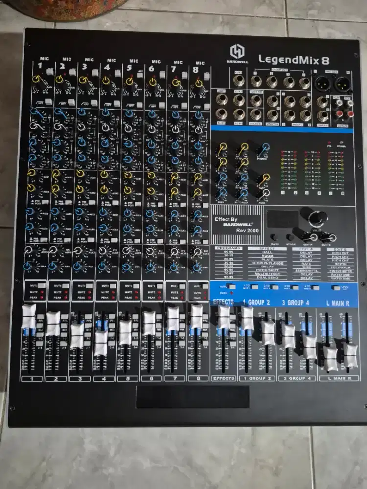 JUAL MIXER HARDWELL 8 CHL,  99%