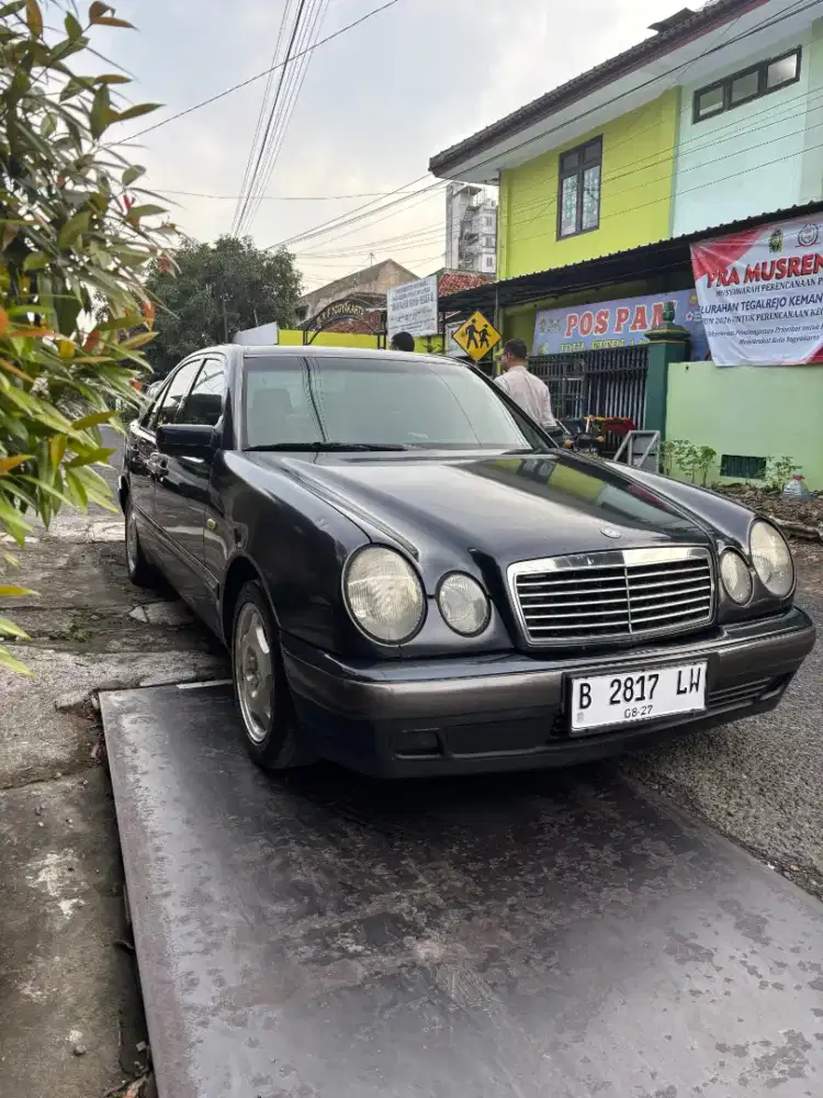 Mercedes Benz W210 E320 1996