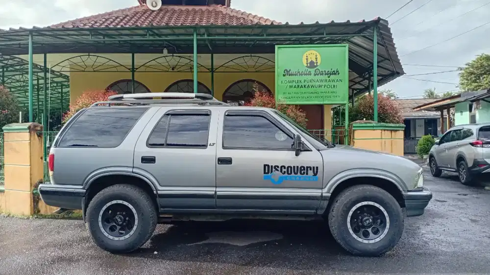 Opel Blazer DOHC LT 1997 Silver Metalik