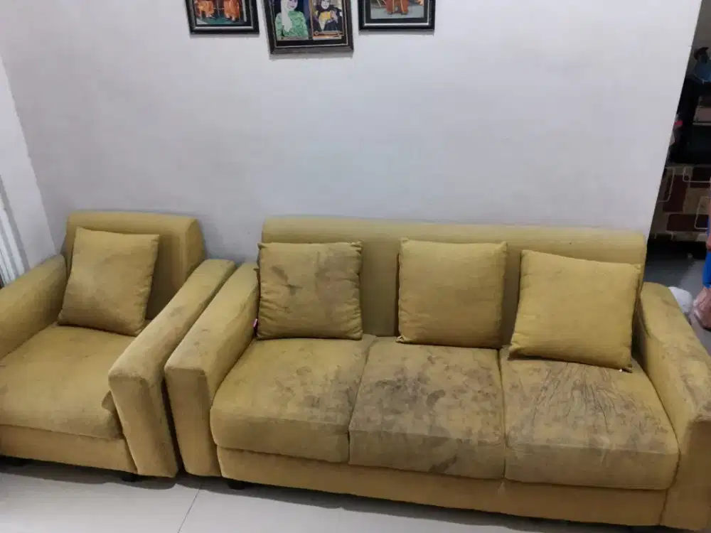 Sofa 3:1:1 empuk dan nyaman banget