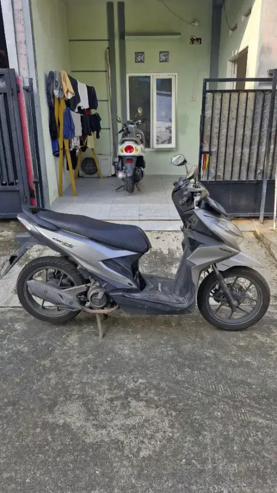 Dijual motor Beat 2020