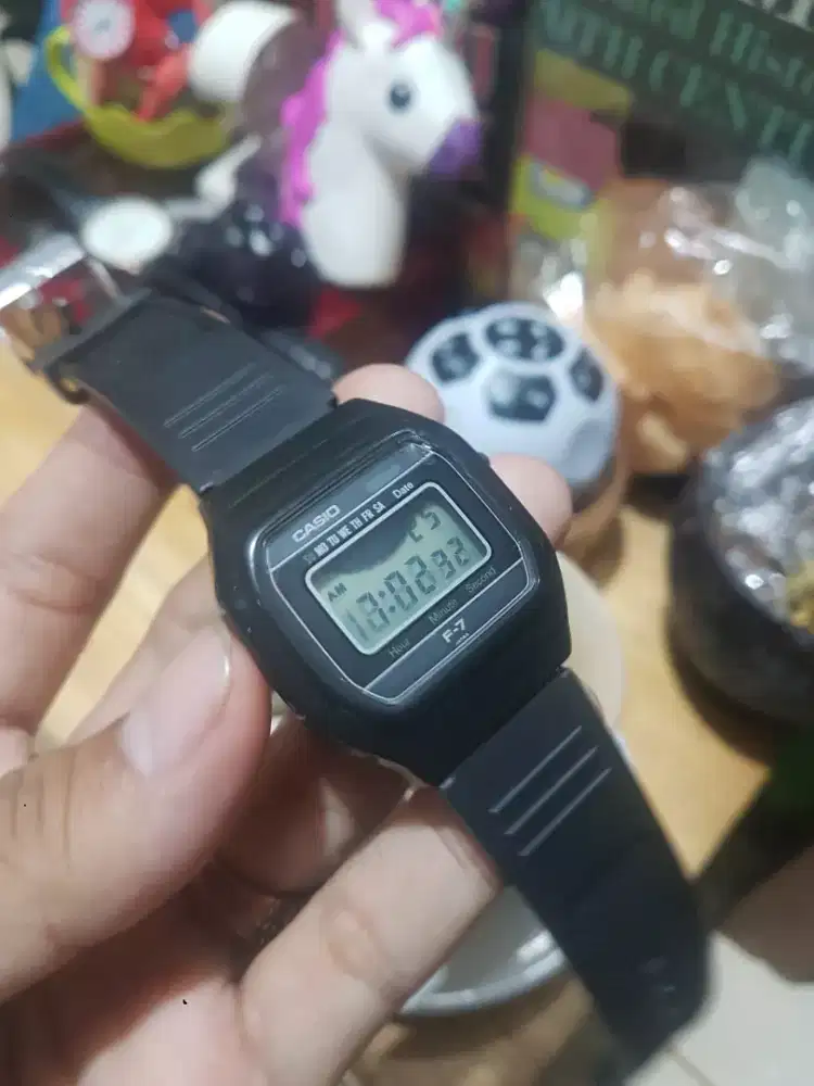 casio vintage f7 minus lcd