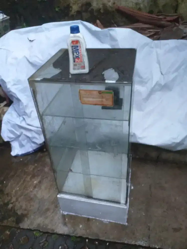 Murah Etalase Lemari Kaca