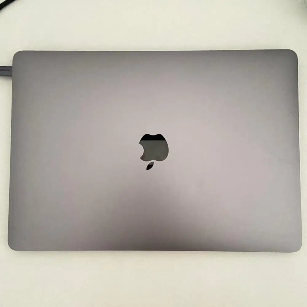Macbook Air i5 2020 8/256 13 inch
