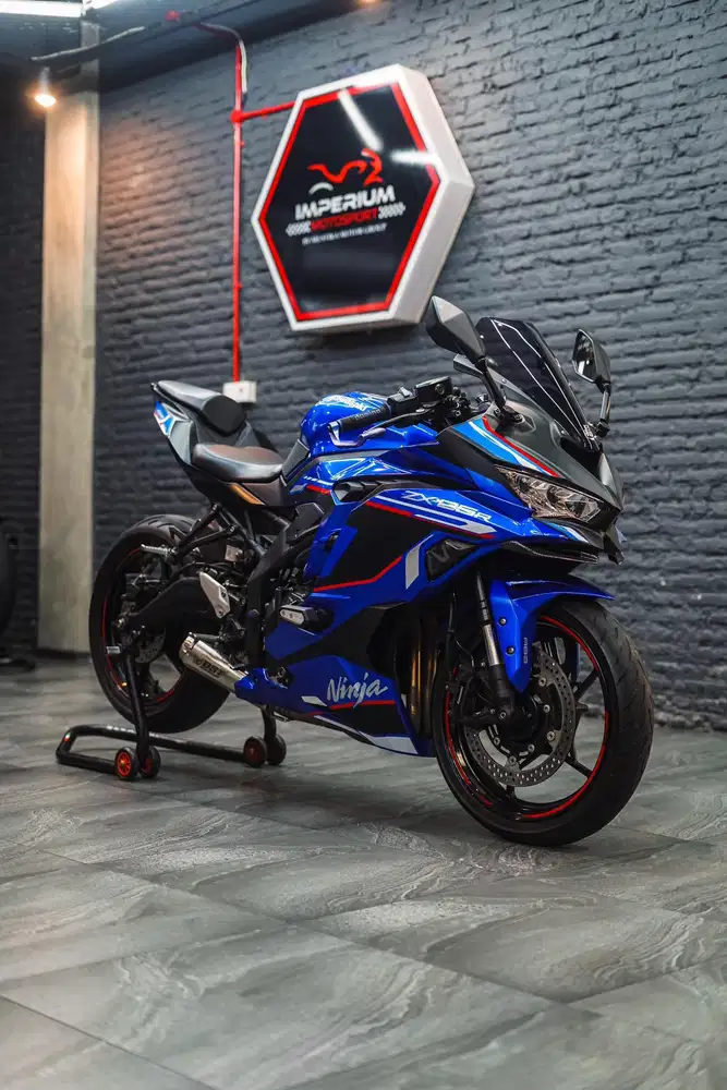 ZX25R Abs Sparkling blue 2023