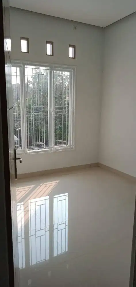 Jual Rumah Bagus Strategis dekat Mall bintaro  dan stasiun jurangmangu