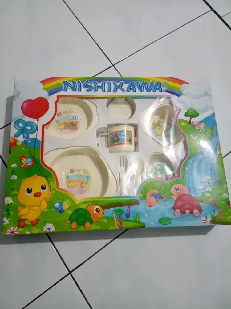 Piring makan set baby,murah meriah ex.hadiah.tidak pernah dipakai/buka