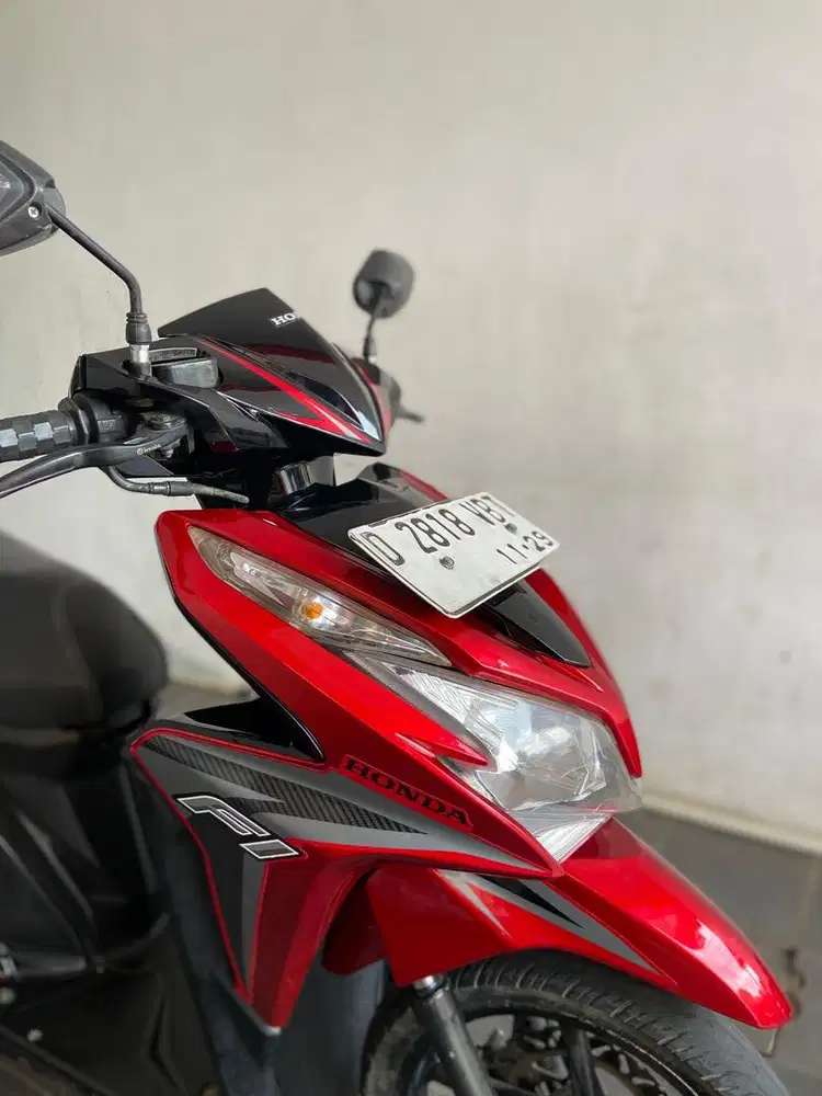 VARIO KZR 2014 MERAH