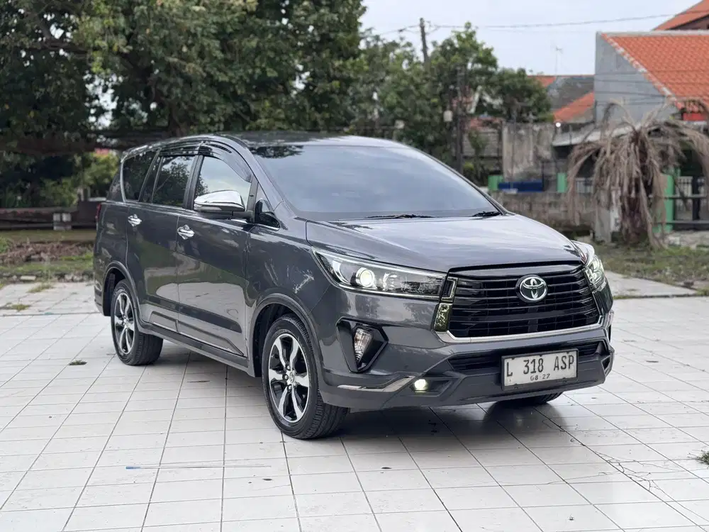 Toyota innova Reborn Venturer Diesel Matic 2022 PowerBackDoor