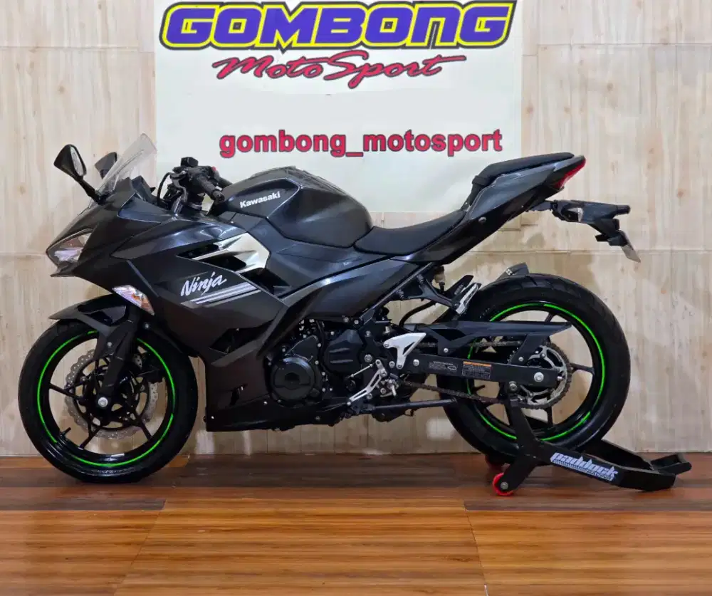 NINJA 250 FI LED 2022 KM 4rb