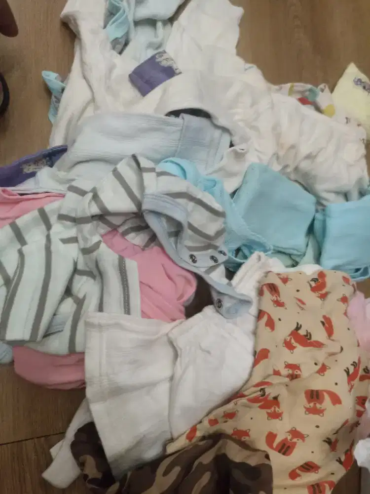 Kaos bayi celana campur 20pcs