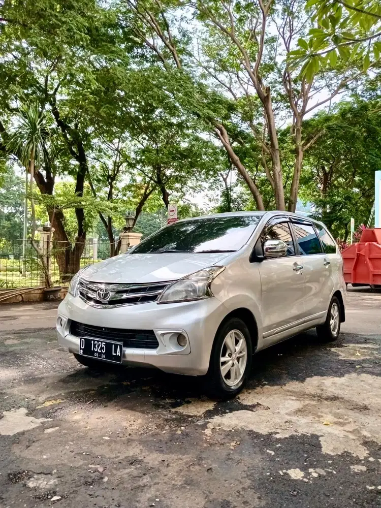 TOYOTA AVANZA 1.3 G AT Matic 2015 Silver
