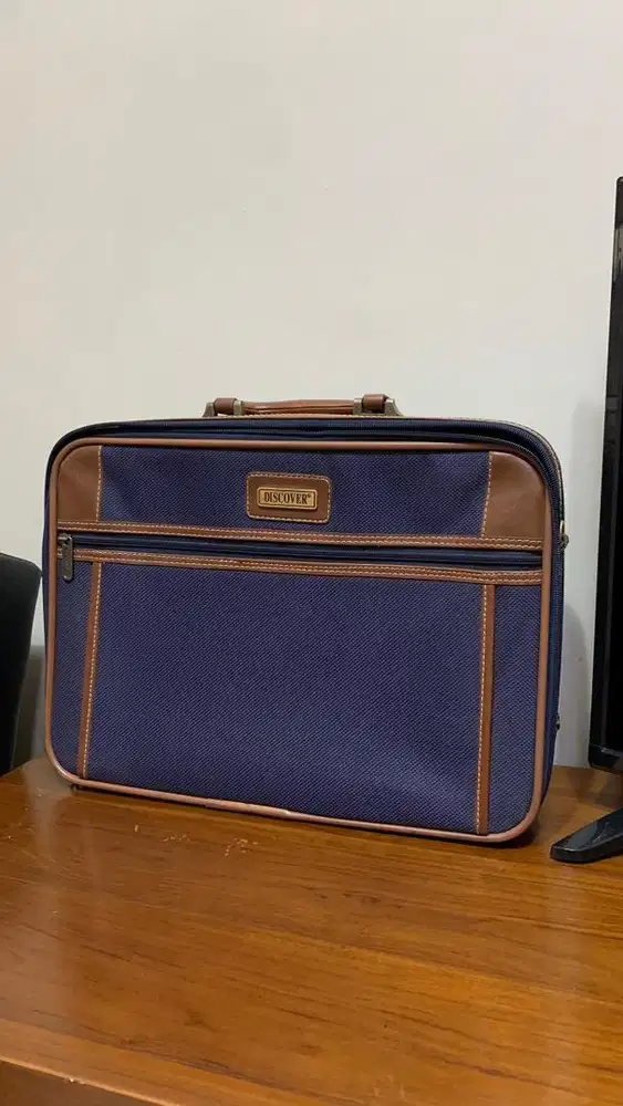 Tas Laptop Second Vintage Discover