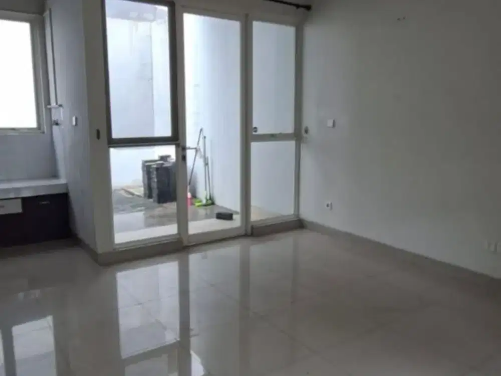 Rumah Disewakan! Cocok untuk Keluarga Muda dan Profesional! Yuk Miliki Rumah Sewa Lokasi Strategis Dan Bebas Banjir Di Metland Menteng