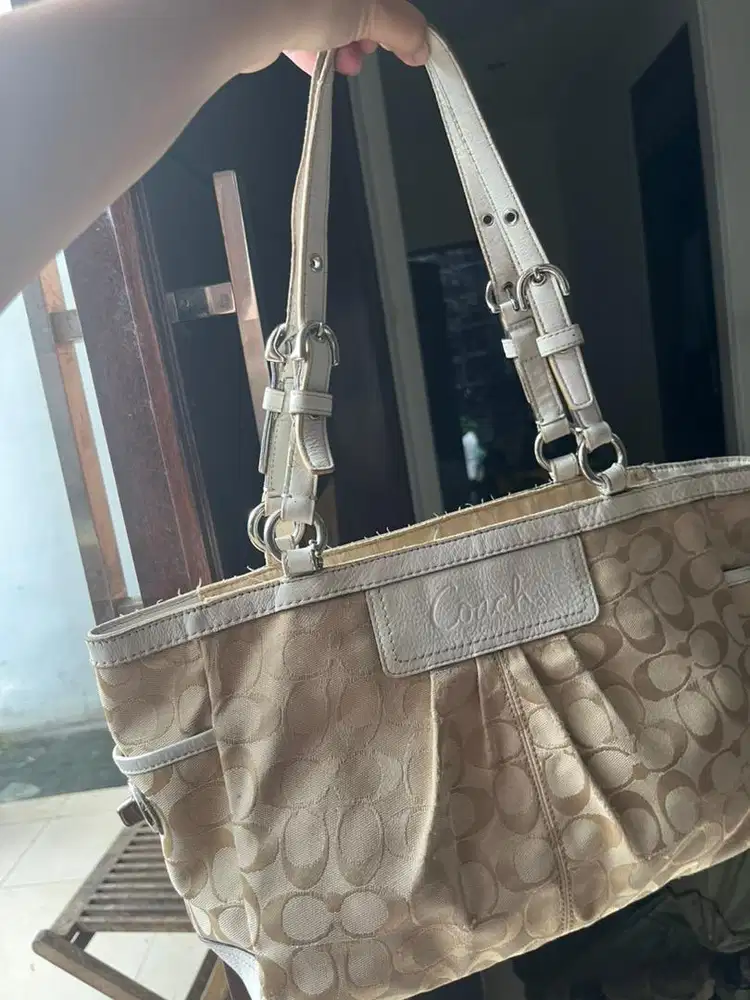 Tas wanita tote
