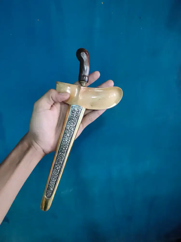 Keris laler mengeng patrem