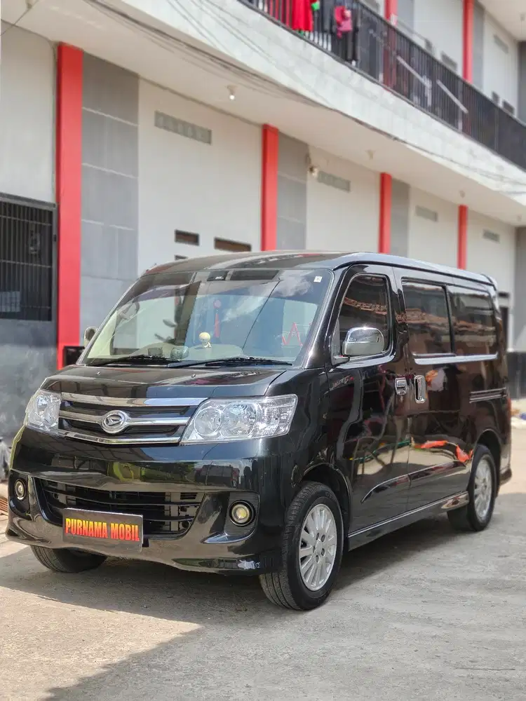 Daihatsu Luxio X hitam muluss 1.5 power steering,p.window Bensin