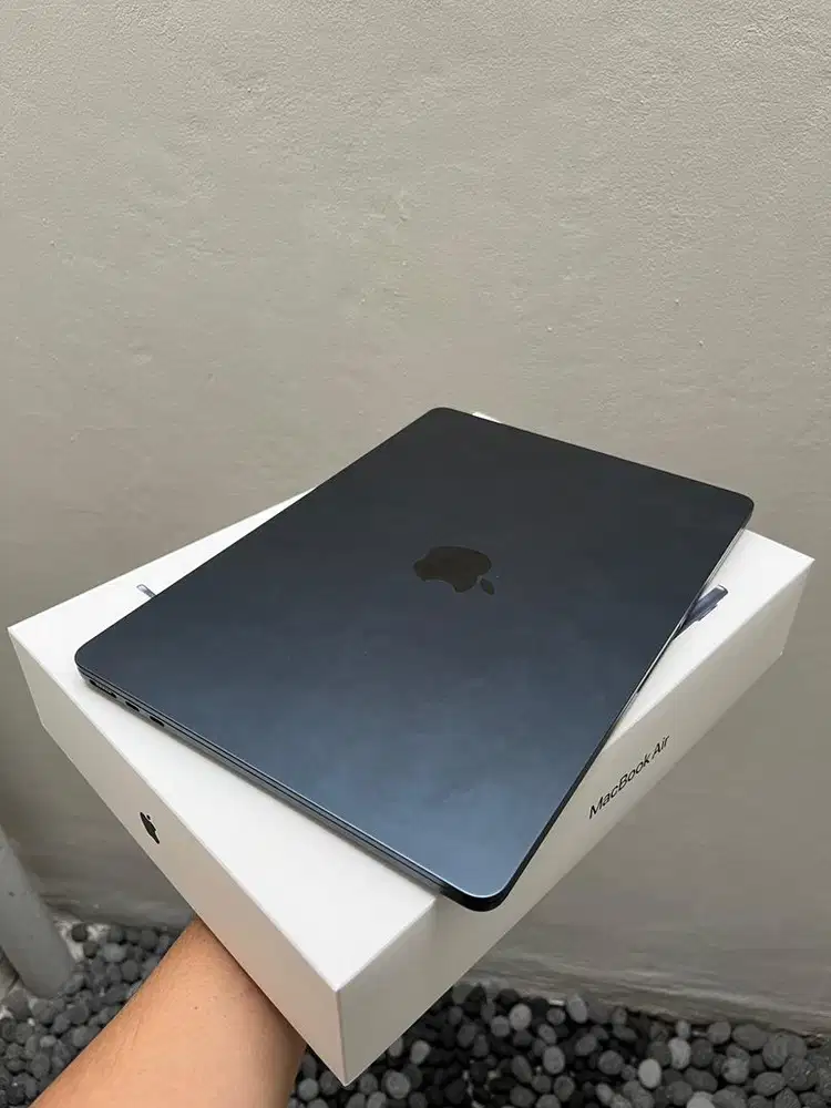 Macbook Air M4 16 256 Like New Okt 2025