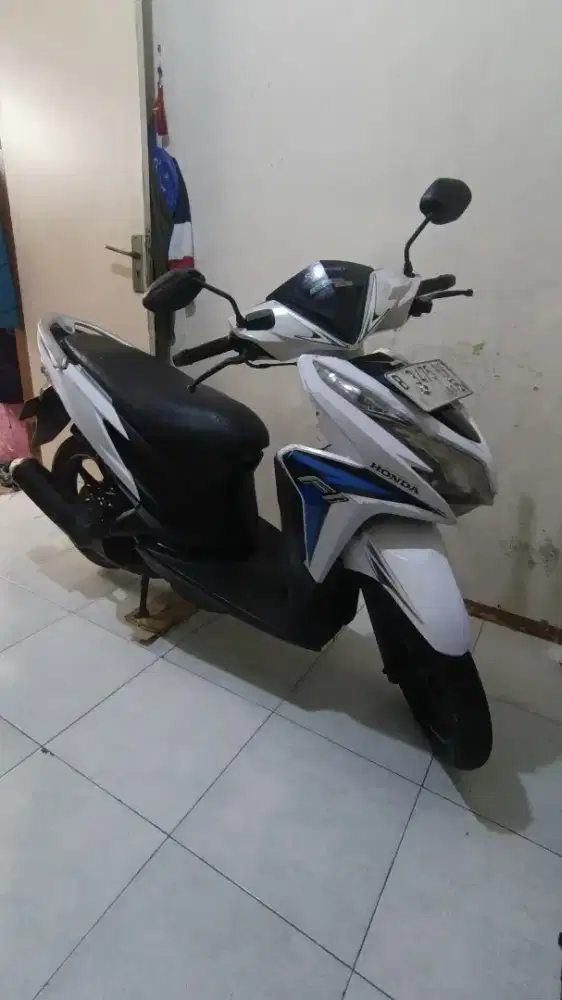 Honda vario 125 2013. Putih biru Vario kZR