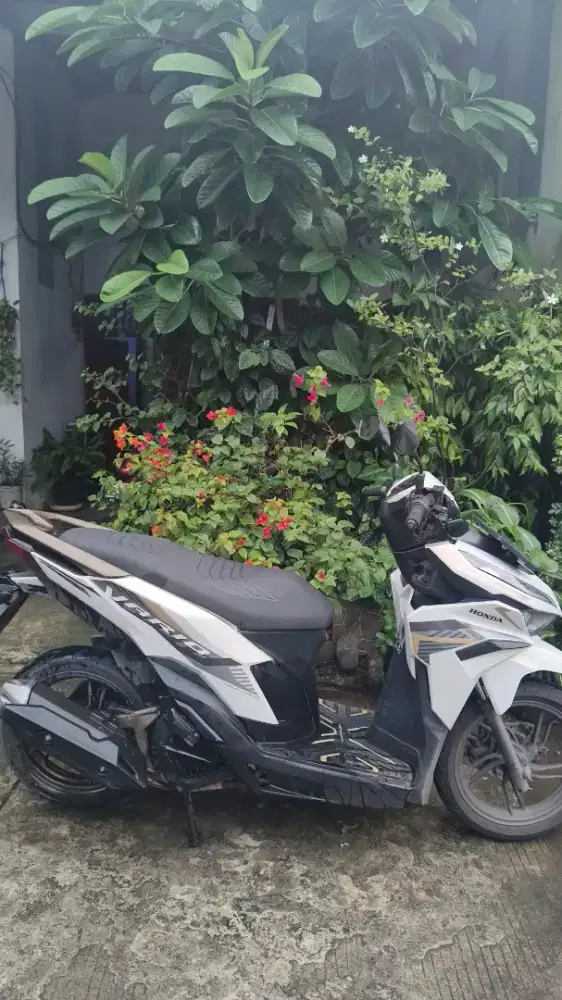 Jual vario cbs iss 125 2023