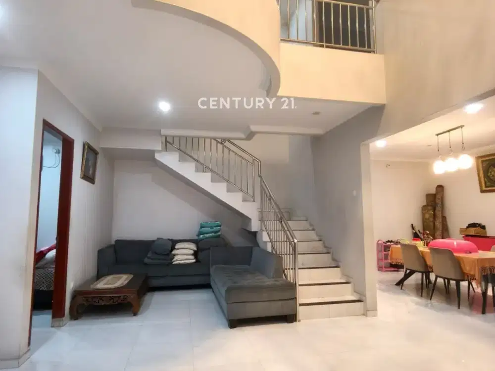 Rumah 2 Lantai Strategis Bisa Untuk Kantor Di Metland Menteng