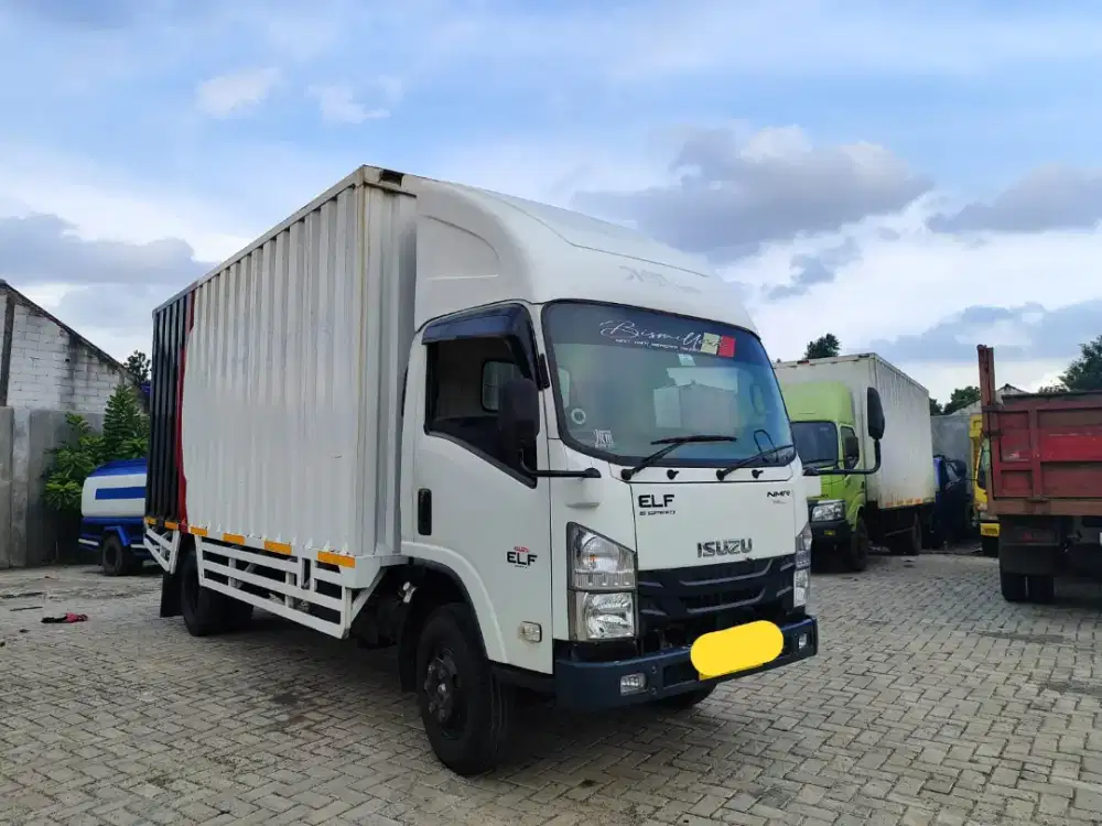 Isuzu Elf NMR L 6 roda Box Long Chasis Tahun 2022