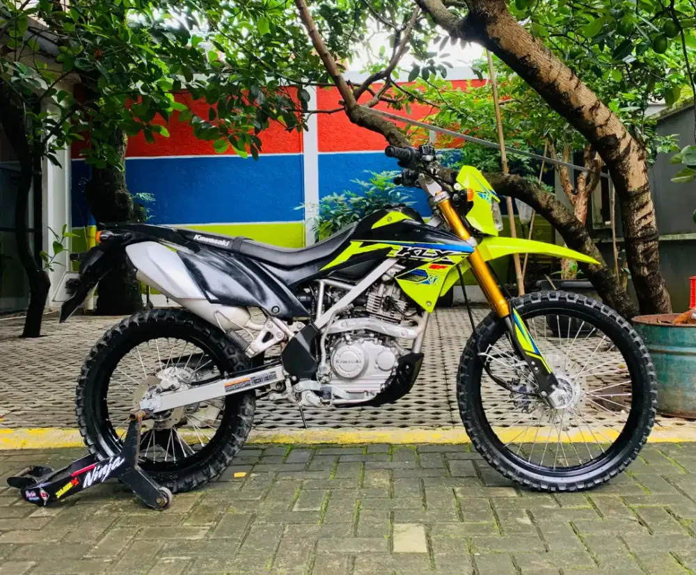 Kawasaki klx 150 BF