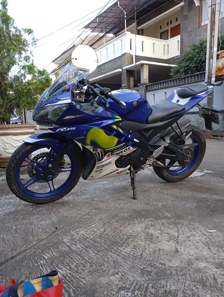 YAMAHA R15 v2 2016 SE MOVIE STAR