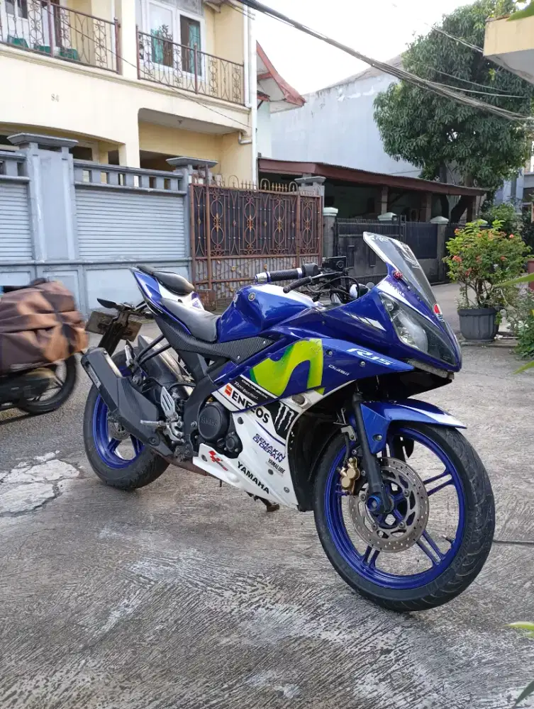 YAMAHA R15 v2 2016 SE MOVIE STAR
