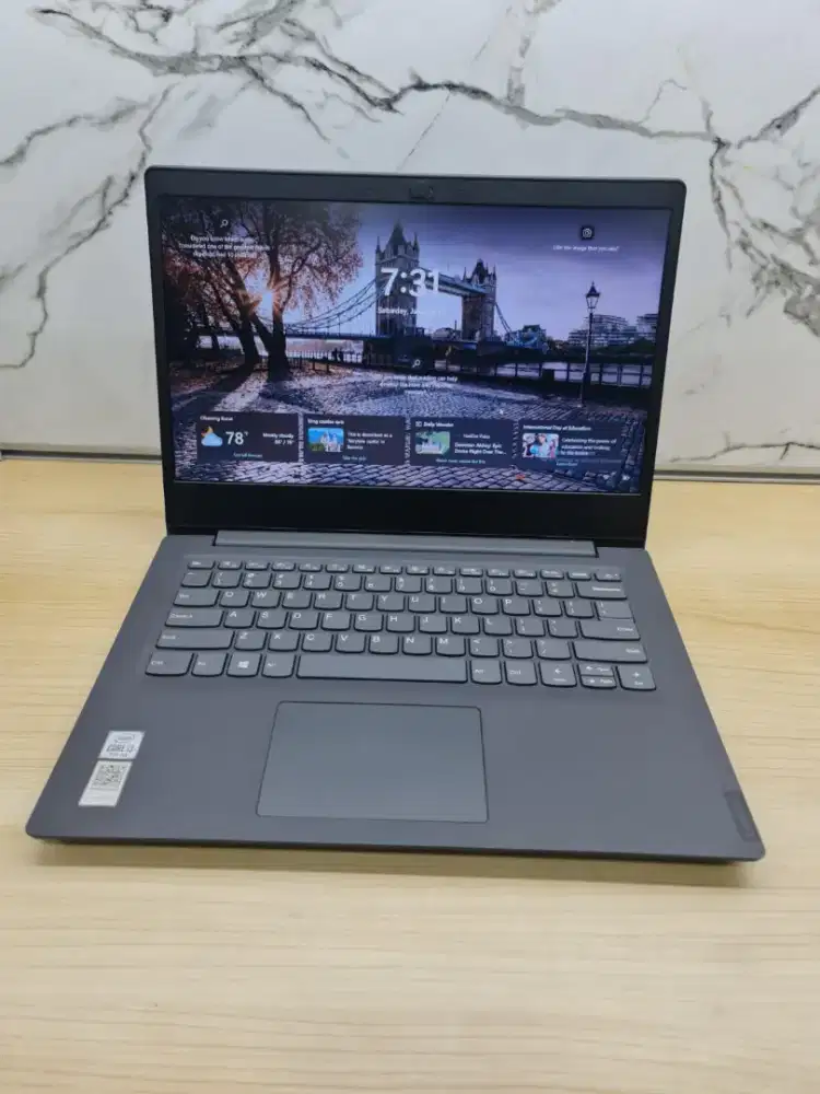 Lenovo ideapad, Core i3 gen 10, Ram 8Gb, ssd 256gb, layar 14 inch